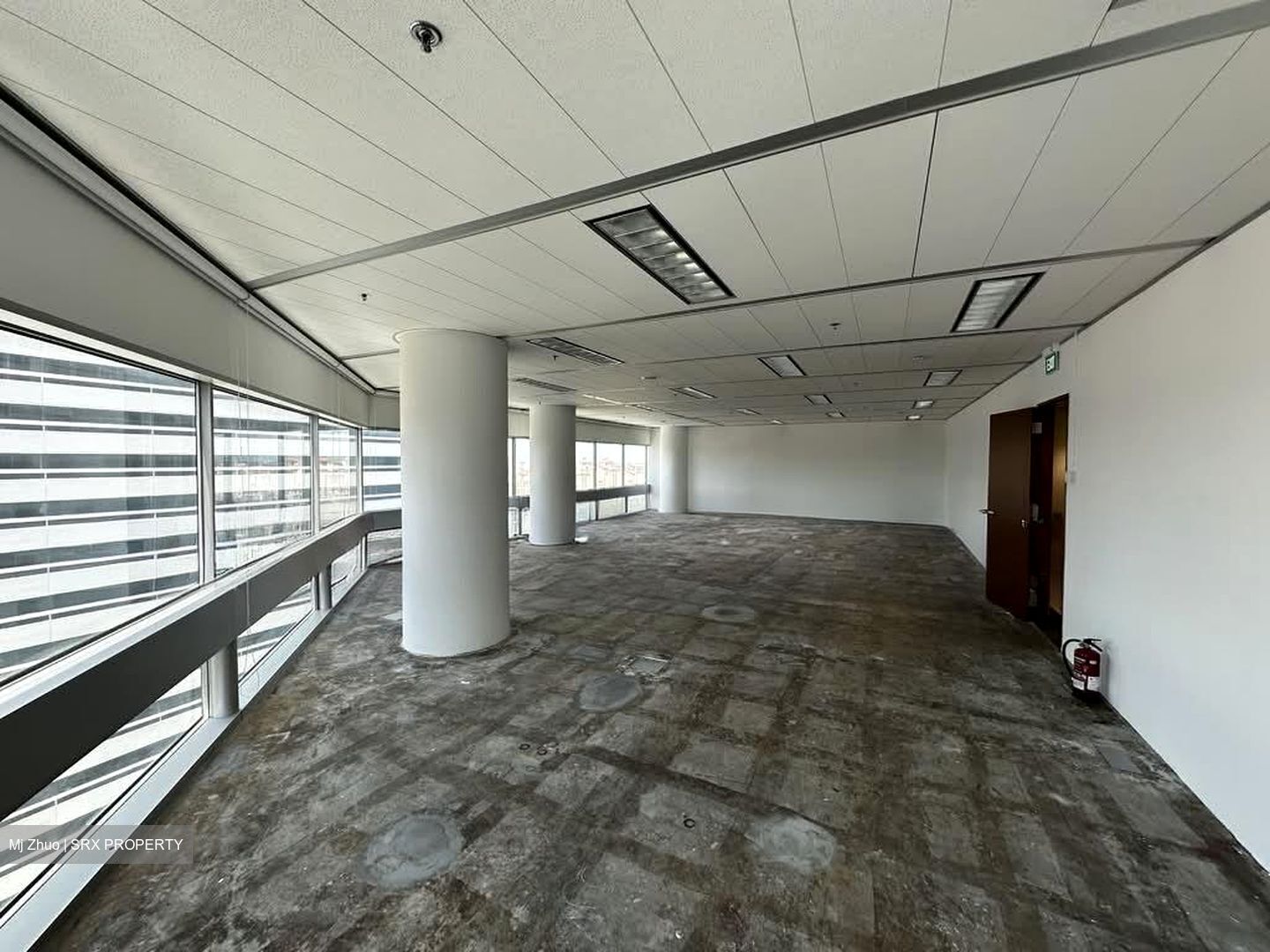 Gateway West (D7), Office #544179791